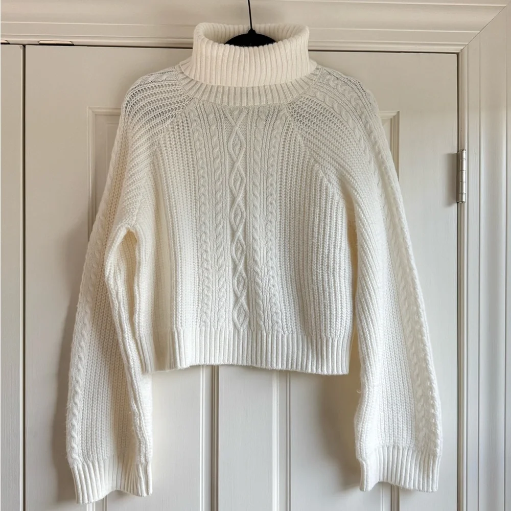 H&M Cream Cable Knit Turtleneck Sweater NWT - Picture 1 of 7